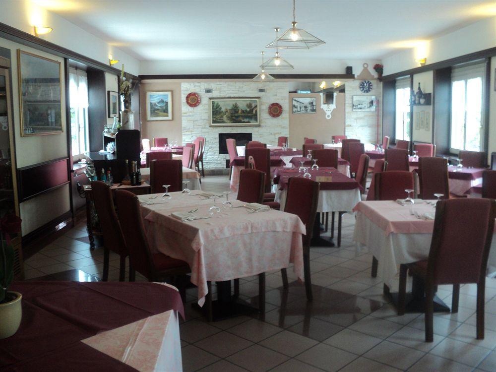 Albergo Del Cacciatore Cremeno 外观 照片