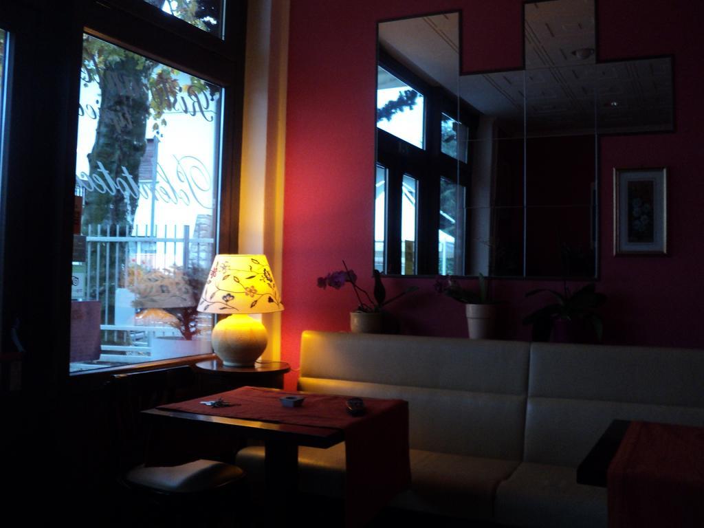 Albergo Del Cacciatore Cremeno 外观 照片