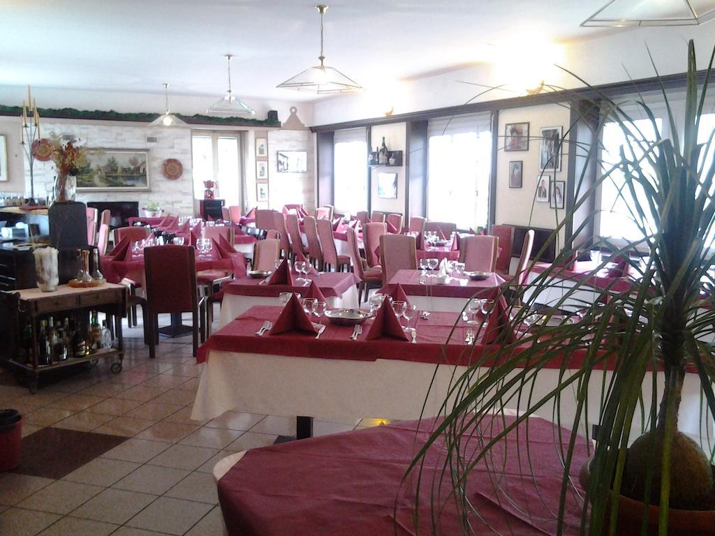 Albergo Del Cacciatore Cremeno 外观 照片