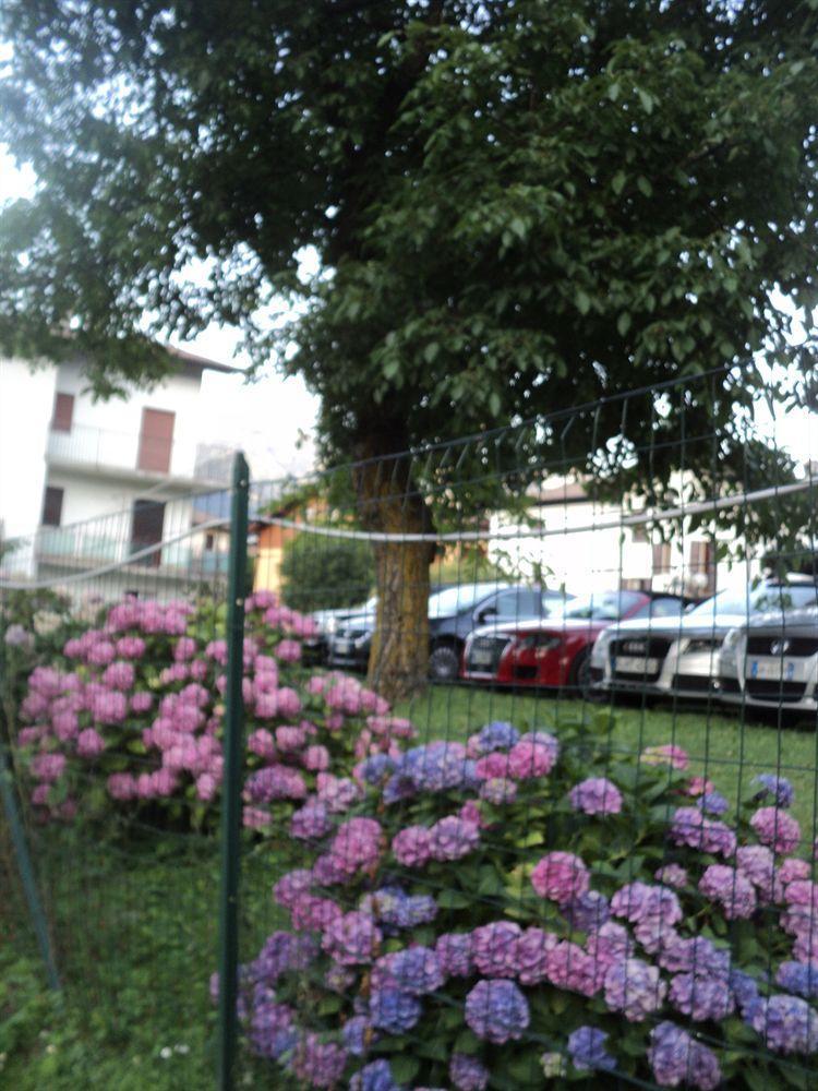 Albergo Del Cacciatore Cremeno 外观 照片